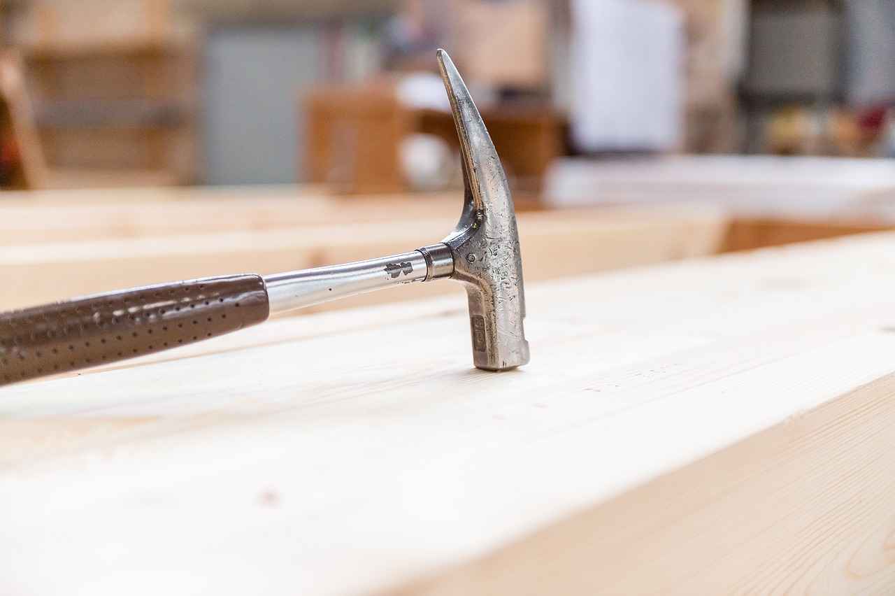 Comparing Free vs. Paid Downloader Tools