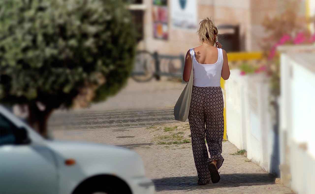 How to Install a Car Phone Holder