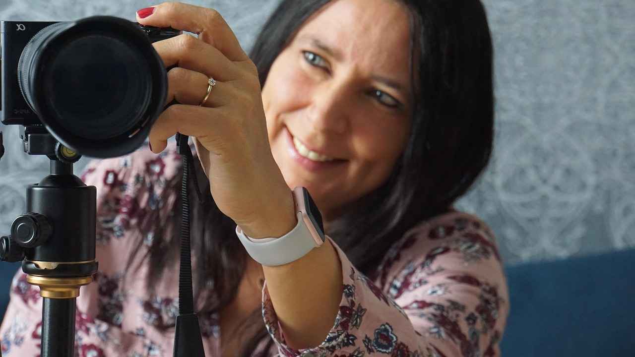 Apple Smart Watches for Women: The Best Stylish Options 3 Popular Apple Smart Watch Models for Women