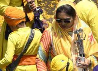 Baisakhi Celebrations in Hyderabad: Devotion, Dhols, and Delicious Delights baisakhi-celebrations-in-hyderabad-devotion-dhols-and-delicious-delights