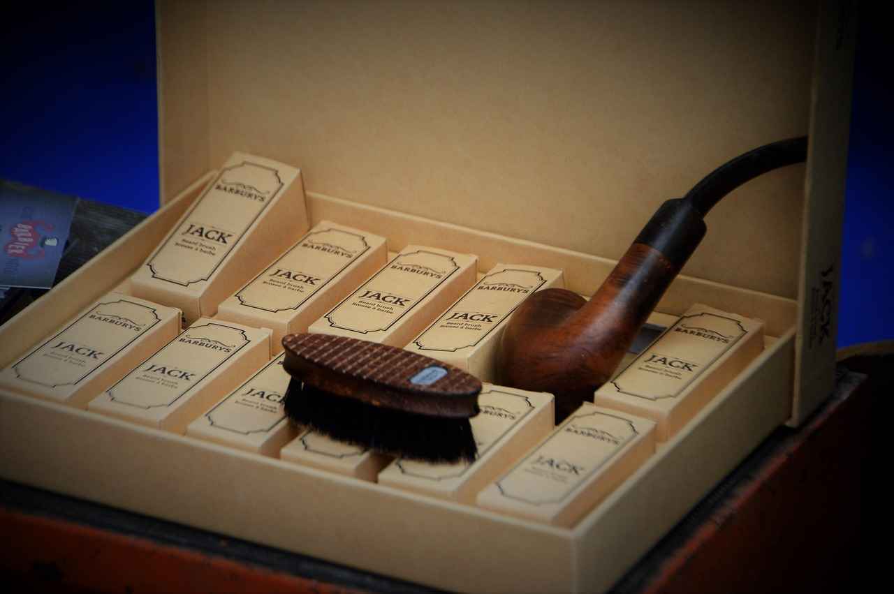 Barber Cape: The Essential Tool Every Barber Needs for Quality Cuts 1 What is a Barber Cape?