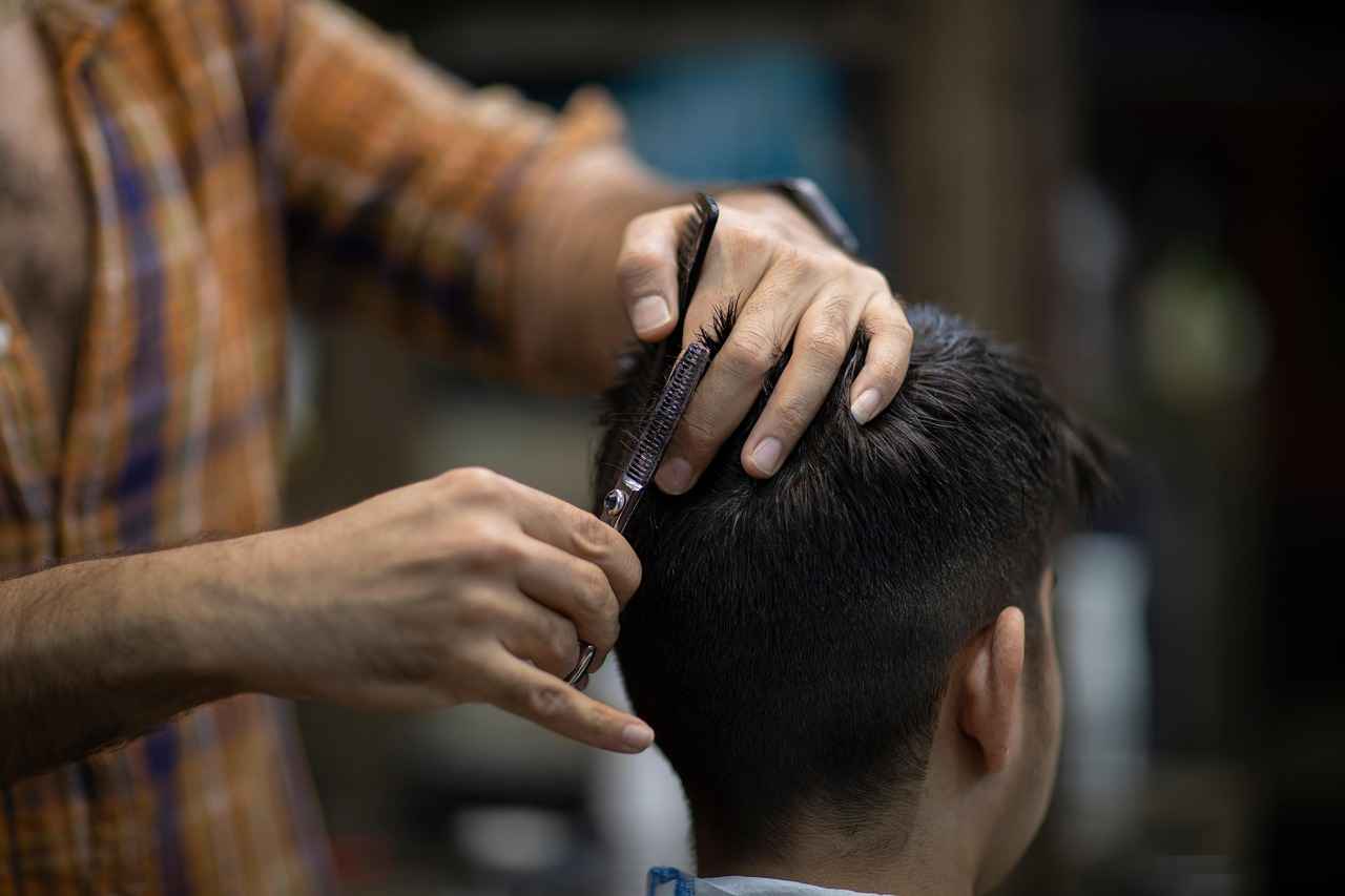 Barber Cape: The Essential Tool Every Barber Needs for Quality Cuts 7 Conclusion: Elevating the Barbering Experience with Quality Capes