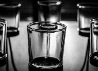 Bed Holders for Phones: A Convenient Way to Keep Your Device Accessible Bed Holders for Phones: A Convenient Way to Keep Your Device Accessible