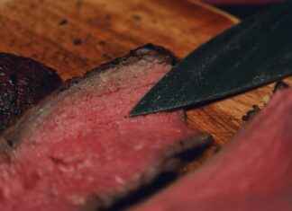 Beef Pepperoni: Why It’s Becoming the Popular Snack Choice for Health-Conscious Eaters Beef Pepperoni: Why It’s Becoming the Popular Snack Choice for Health-Conscious Eaters