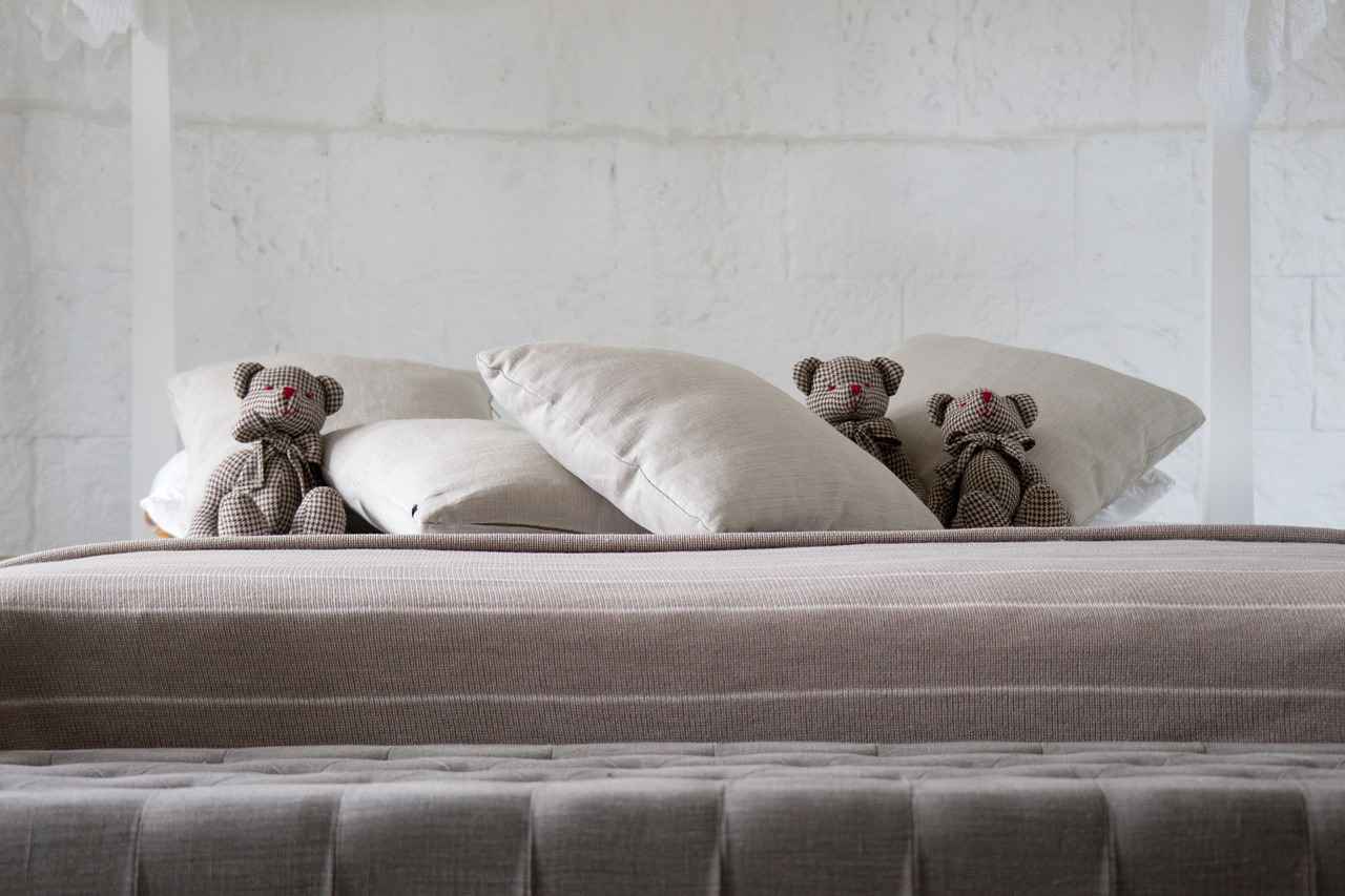 Best Bed Coat Design Inspirations for a Luxurious Look 5 Trends in Bed Coat Designs