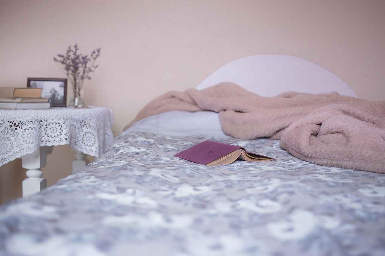 Best Bed Coat Design Inspirations for a Luxurious Look 2 Popular Materials for Bed Coats