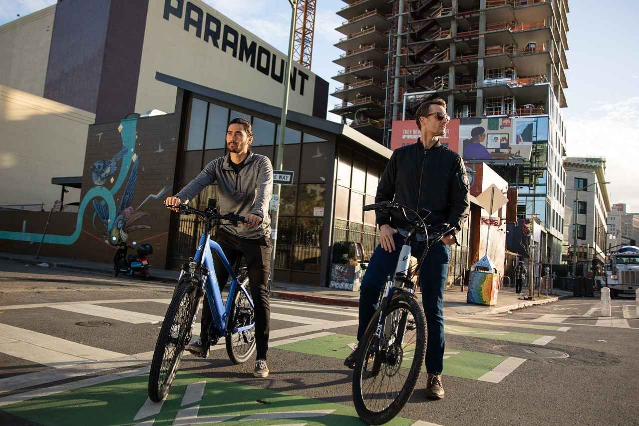 Why Choose an Electric Bike for City Commuting?