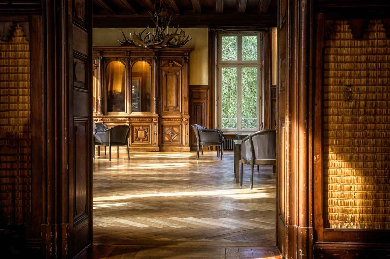 Best High-End Designer Room Dividers for Luxury Homes 7 Where to Buy High-End Designer Room Dividers?