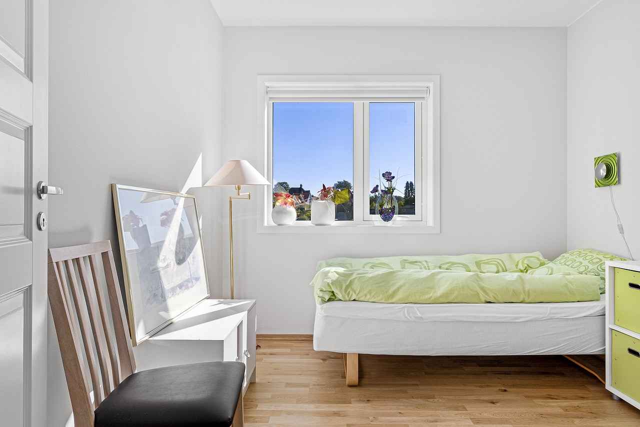 Best Modern Bed Designs with Unique Features and Comfort 10 10. Vintage-Inspired Bed Designs