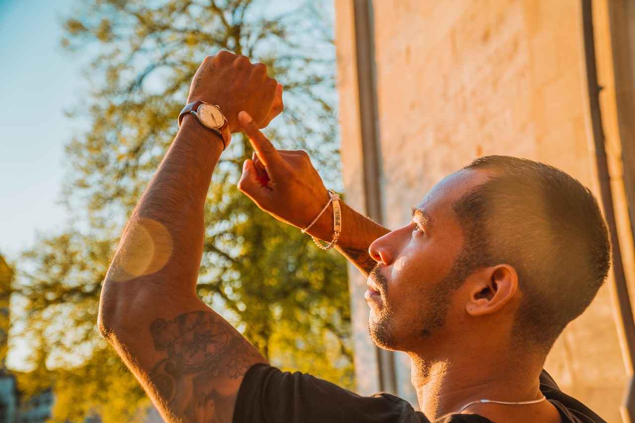 Why Late-Night Streaming is Popular