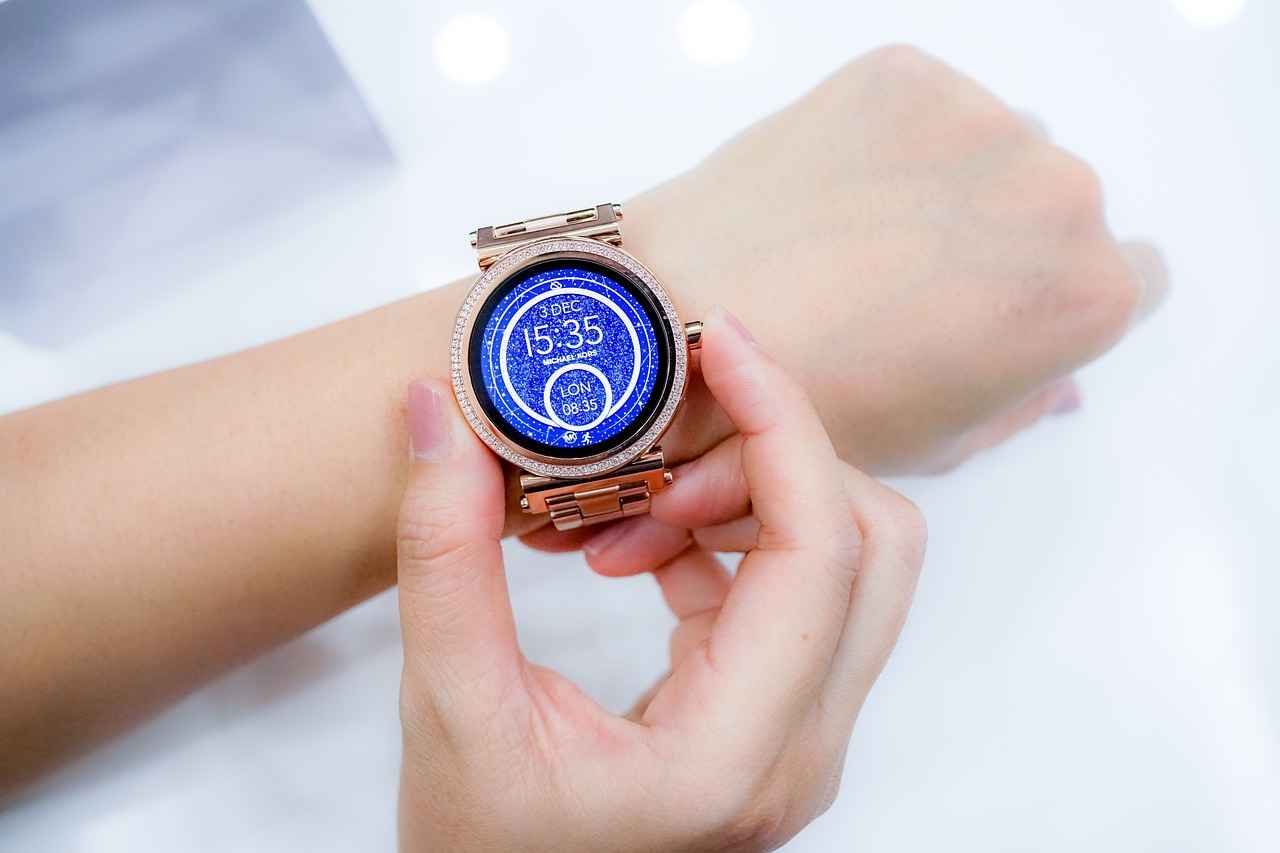 Why Choose a Smartwatch?