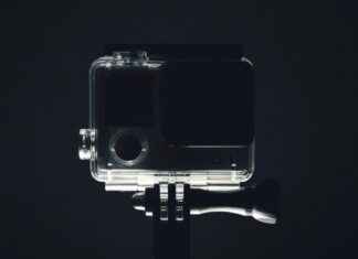 Best Waterproof Smartwatches for Swimming and Diving Best Waterproof Smartwatches for Swimming and Diving