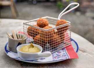 Bitterballen Buy: Where to Find the Best Dutch Snack in Town Bitterballen Buy: Where to Find the Best Dutch Snack in Town