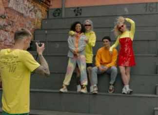 BoobyDay Craze: Why Instagram Is Loving This Trend BoobyDay Craze: Why Instagram Is Loving This Trend