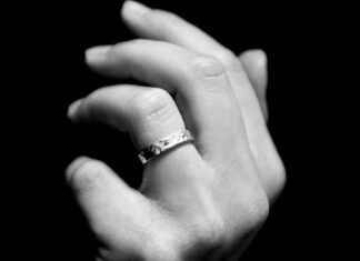 Can You Reshape Bent Rings? What to Do If It Happens Can You Reshape Bent Rings? What to Do If It Happens