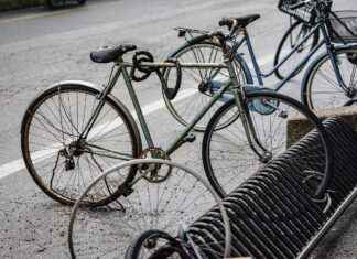 Can You Ride an Electric Bike on Snow and Ice? Tips for Winter Riders Can You Ride an Electric Bike on Snow and Ice? Tips for Winter Riders