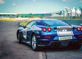 Car Magnet Holders for Phones: A Complete Guide Car Magnet Holders for Phones: A Complete Guide