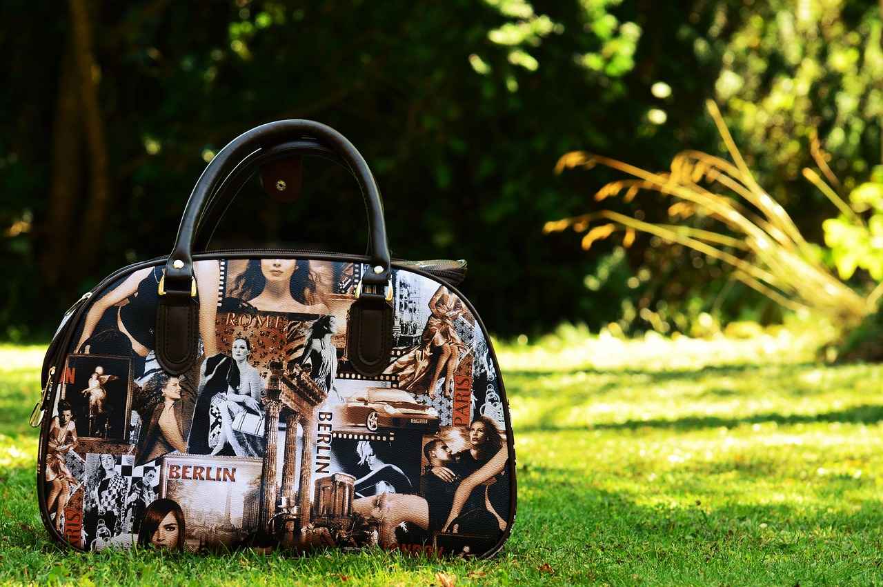 Carrier Bag Carrier Hack: Organization Tips That Go Viral 3 What Are the Benefits of Using a Carrier Bag Carrier?