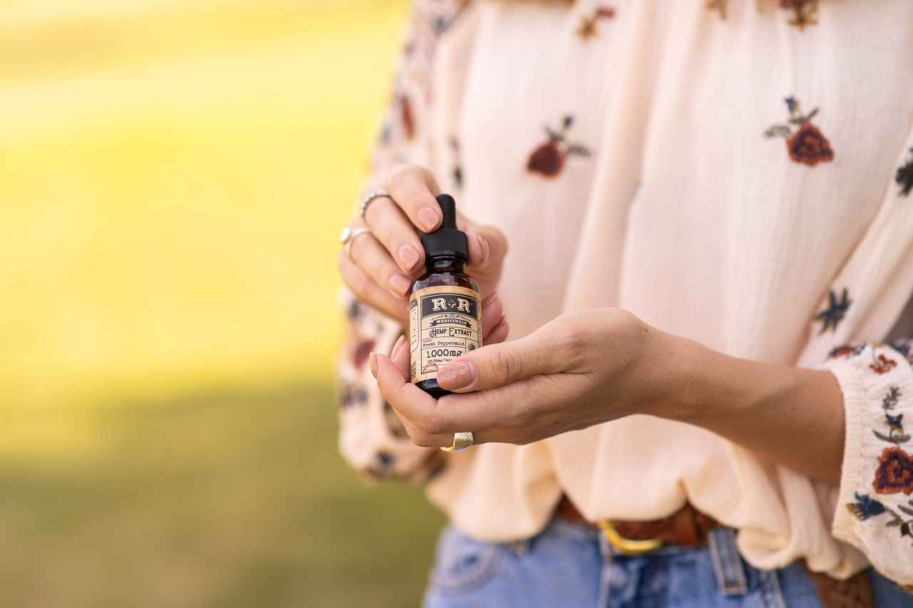 What Are CBD-Infused Facial Oils?