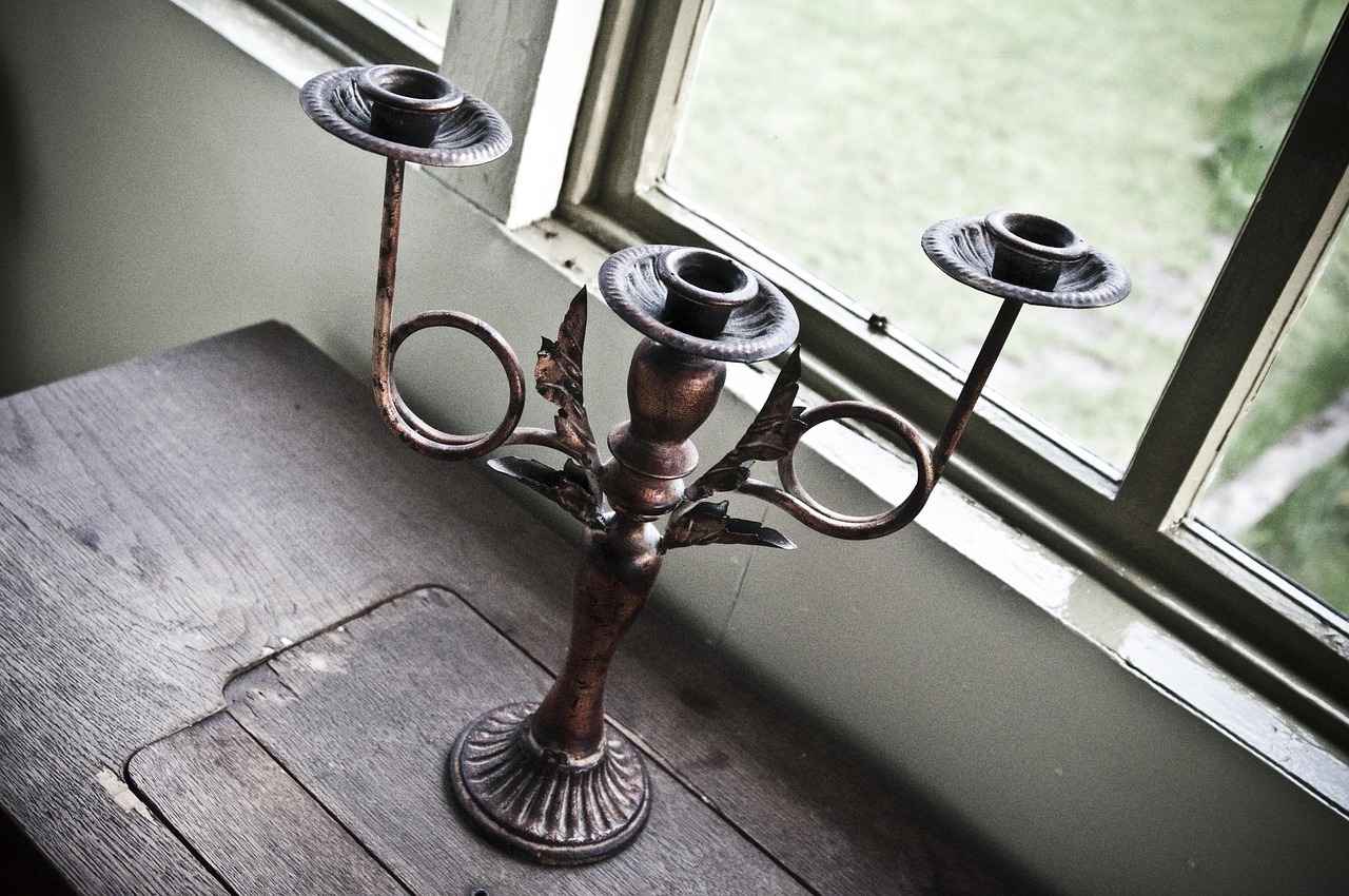 Cell Phone Holders for Motorcycles: Keep Your Ride Safe and Hands-Free 3 Magnetic Phone Holders for Motorcycles