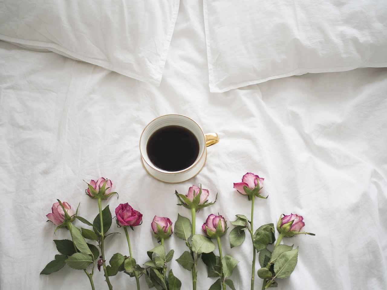 Chic & Comfortable Floor Bed Design Ideas for a Cozy Room 4 Choosing the Right Mattress for Floor Beds