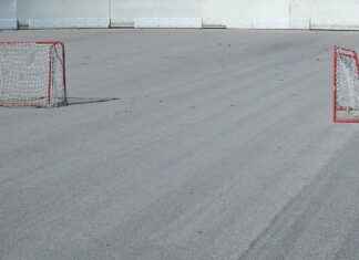 Chicago Blackhawks vs. Detroit Red Wings: Key Players and Stats Breakdown Chicago Blackhawks vs. Detroit Red Wings: Key Players and Stats Breakdown