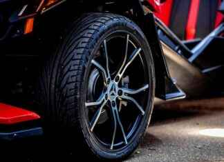 Choosing the Best Magnetic Cell Phone Holders for Your Vehicle Choosing the Best Magnetic Cell Phone Holders for Your Vehicle