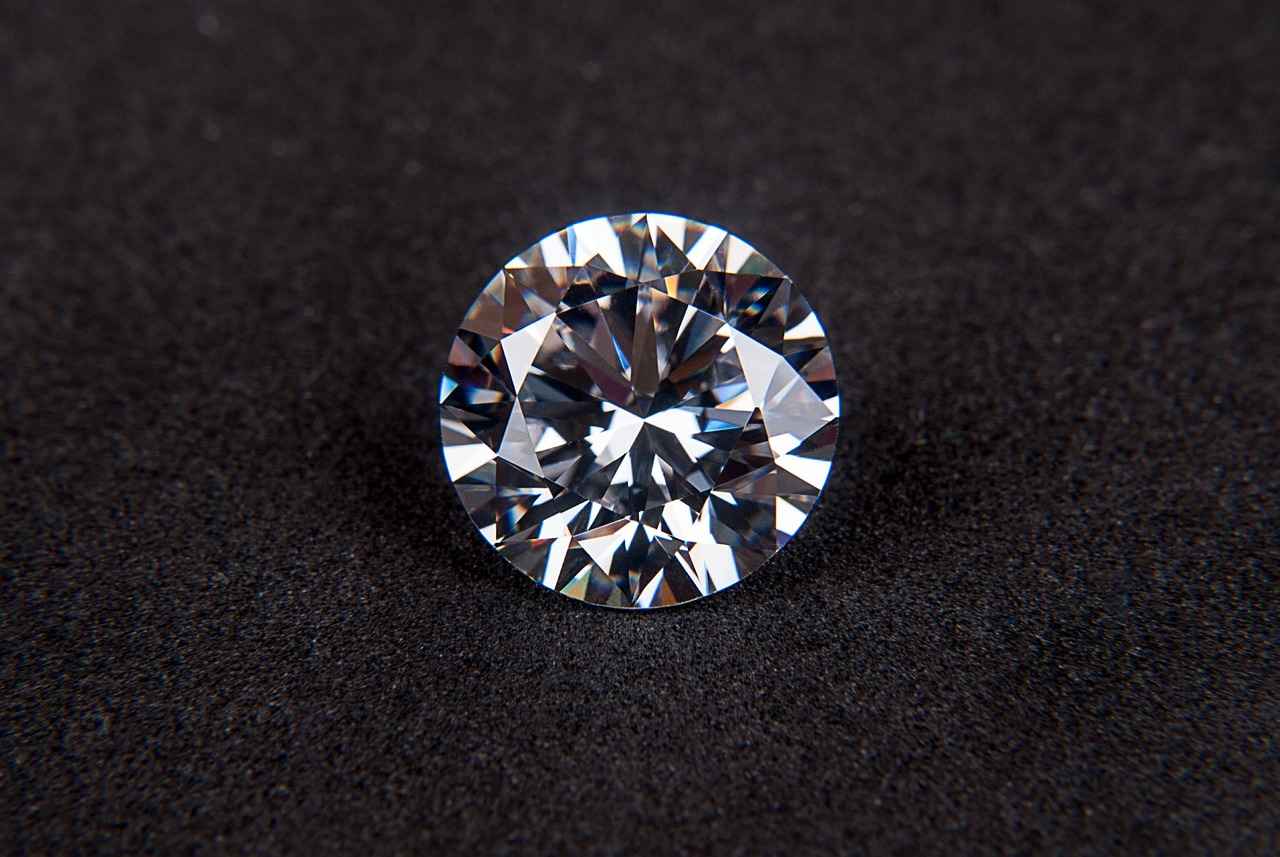 Colored Diamonds vs. White Diamonds: Which Hold Value Better? 6 How Do White Diamonds Compare as an Investment?