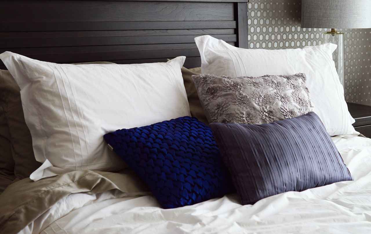 Comfortable & Stylish Bed Backrest Design Ideas for Extra Support 1 Why a Bed Backrest is Essential