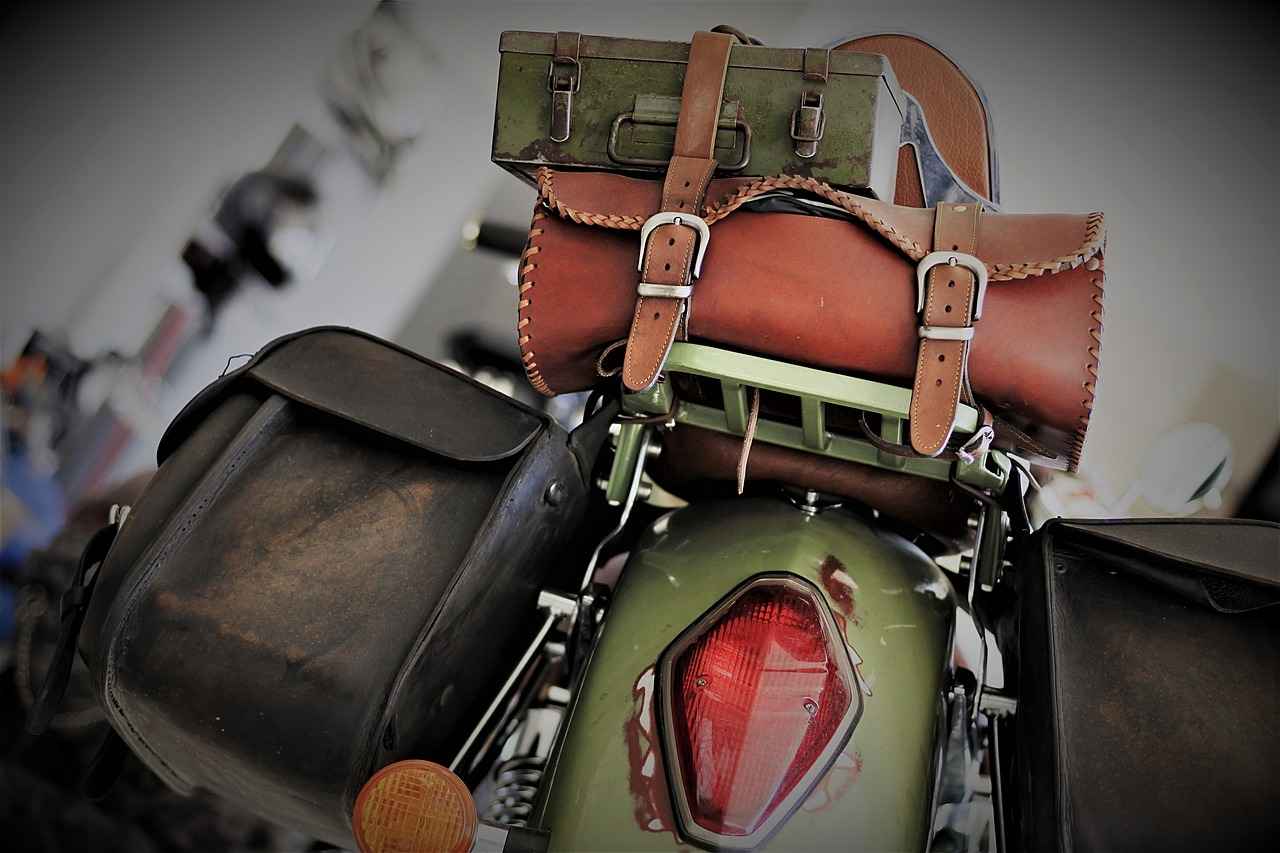 Comparing the 2013 Honda Civic Si: What's Unique? 3 Interior and Comfort Features