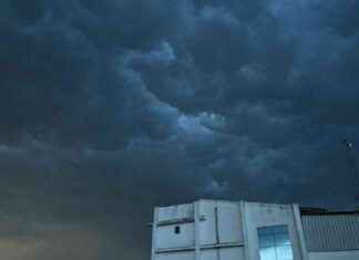 Continued Isolated Rains in Andhra Pradesh Until April 20 continued-solated-rains-in-andhra-pradesh-until-april-20