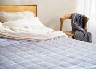 Cozy and Modern Bed Design with Cushion for Extra Comfort Cozy and Modern Bed Design with Cushion for Extra Comfort