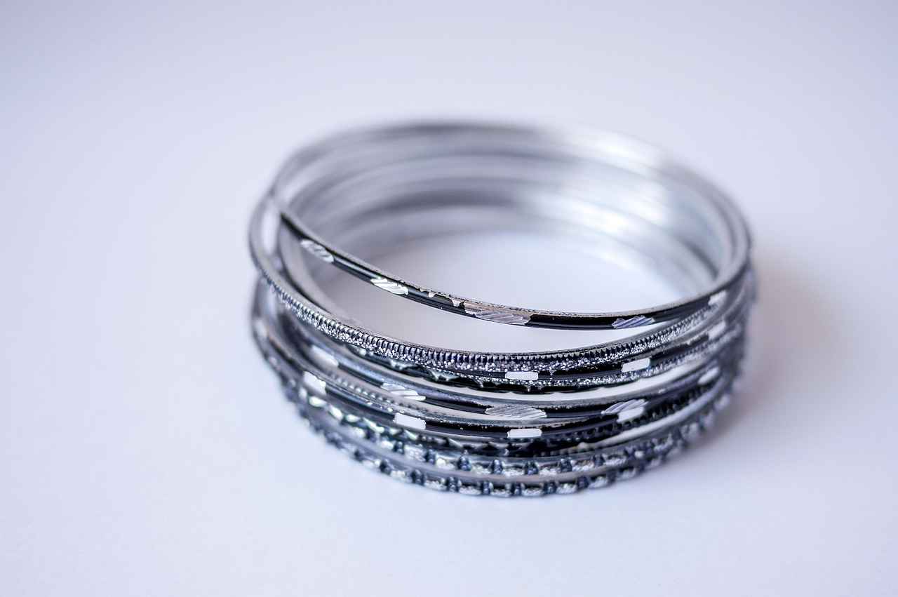 Custom Bracelets: How to Design a Unique Piece 2 What Materials Are Best for Custom Bracelets?