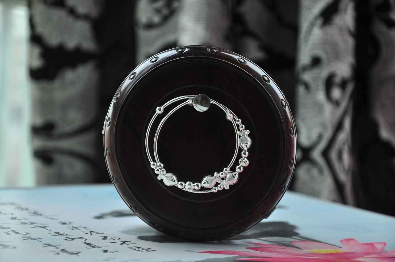 Custom Charm Bracelets: Adding Meaning to Every Charm 6 How to Care for Your Custom Charm Bracelet?