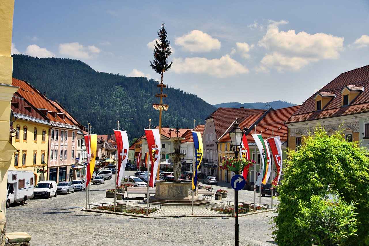 Custom Ink T-Shirts: The Best Customization Options for Your Design 2 Choosing the Right Fabric for Your T-Shirt