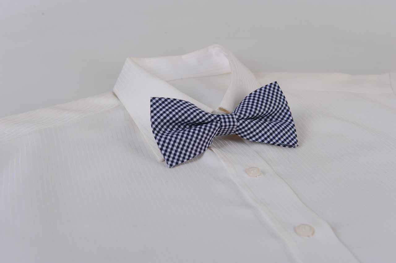 Custom Shirts with Pictures: How to Create Memorable Apparel 3 Designing Your Custom Shirt: Tips and Tricks