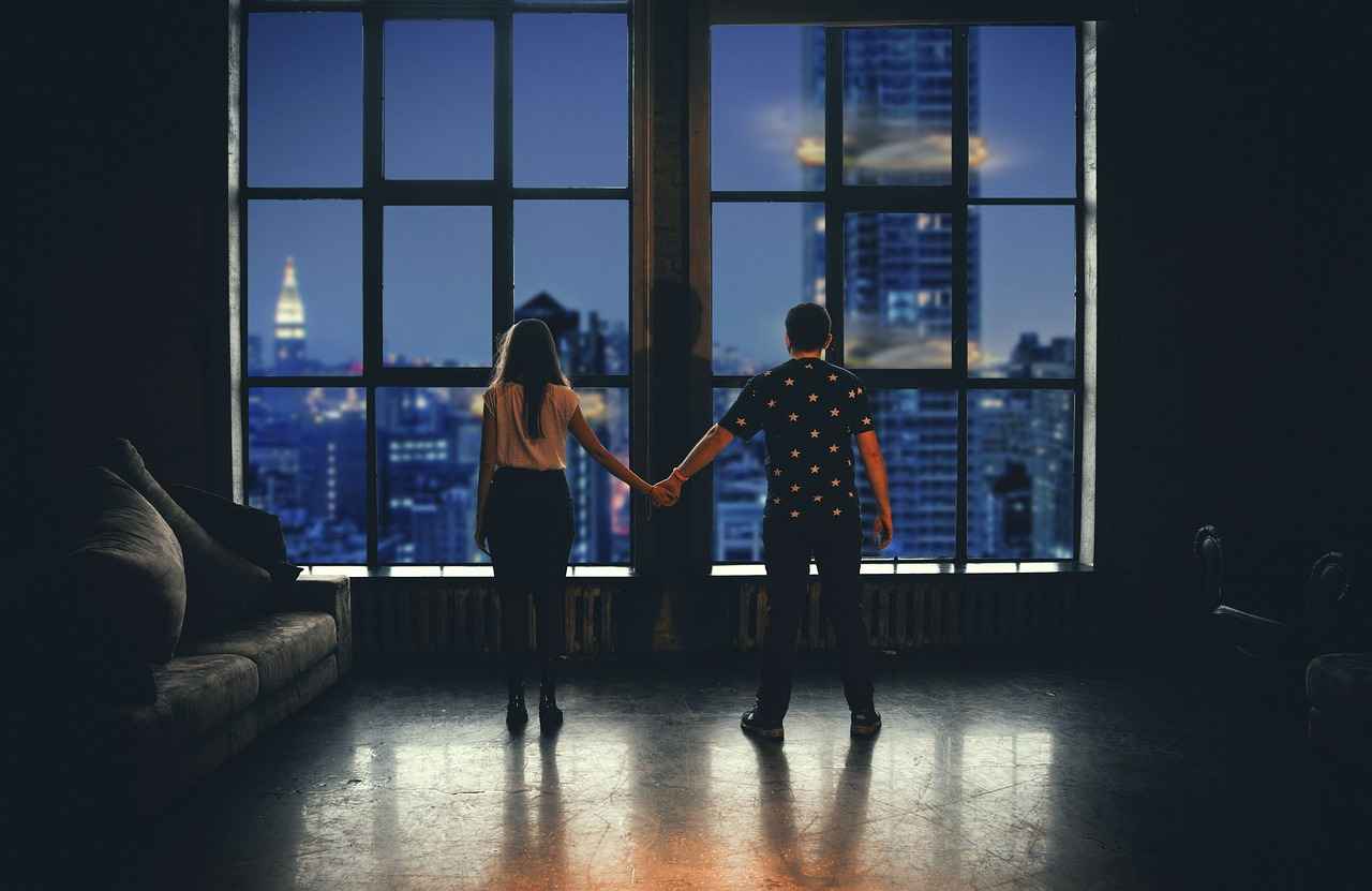 Custom T-Shirt Designs for Couples: Matching Shirts for Special Occasions 5 Tips for Designing Your Couple T-Shirts