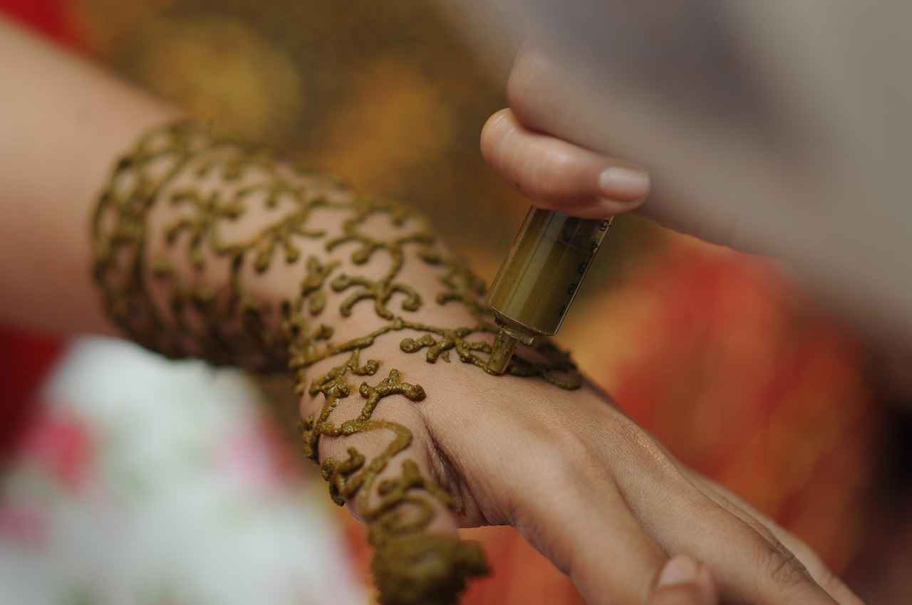 Custom T-Shirts for Businesses: Why They're Perfect for Team Building 5 Choosing the Right Supplier for Custom T-Shirts