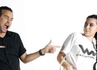 Custom T-Shirts for Gift Giving: How to Make a Unique Present Custom T-Shirts for Gift Giving: How to Make a Unique Present