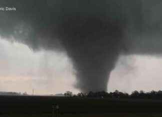 Deadly Storms: 6 Killed, 30 Tornados Hit Multiple States deadly-storms-6-killed-30-tornados-hit-multiple-states