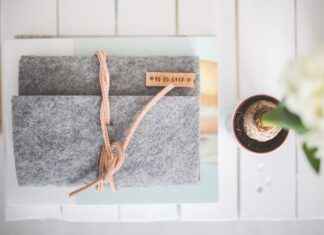 Desk Cell Phone Holders: Top Picks for Workspace Efficiency Desk Cell Phone Holders: Top Picks for Workspace Efficiency