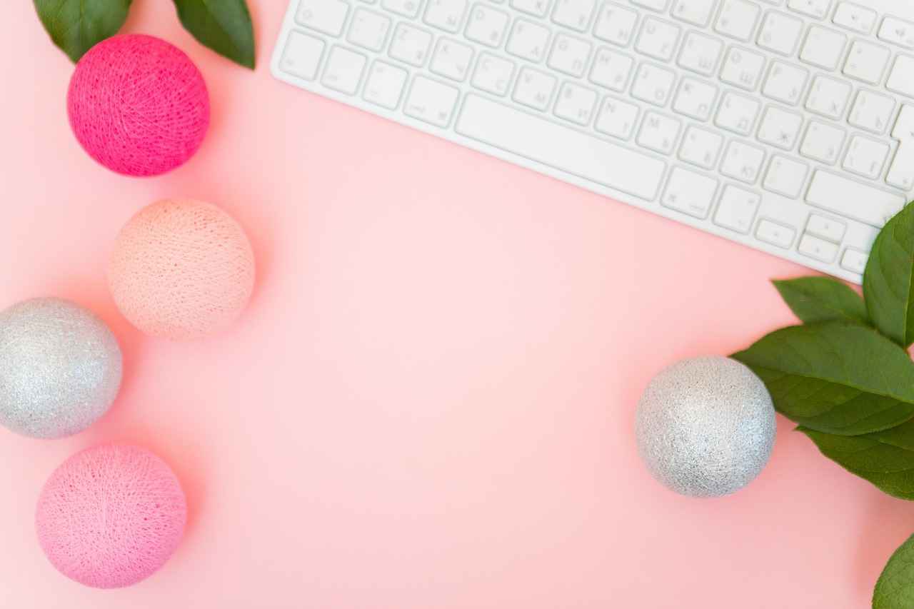 Desk Cell Phone Holders: Top Picks for Workspace Efficiency 1 Why Use a Desk Cell Phone Holder?