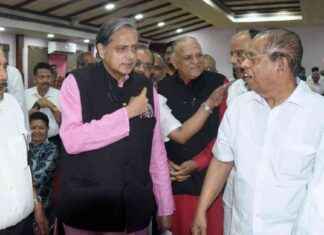 Diverse DNA of Kozhikode: Tharoor’s Perspective diverse-dna-of-kozhikode-tharoors-perspective