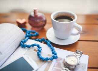 DIY Jewelry Storage Ideas for Small Spaces DIY Jewelry Storage Ideas for Small Spaces