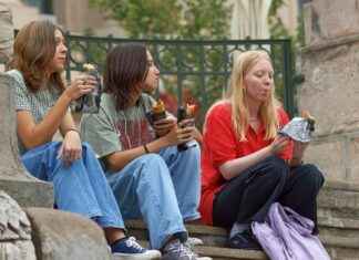 Does Fasting Mean No Water? What You Should Know Does Fasting Mean No Water? What You Should Know