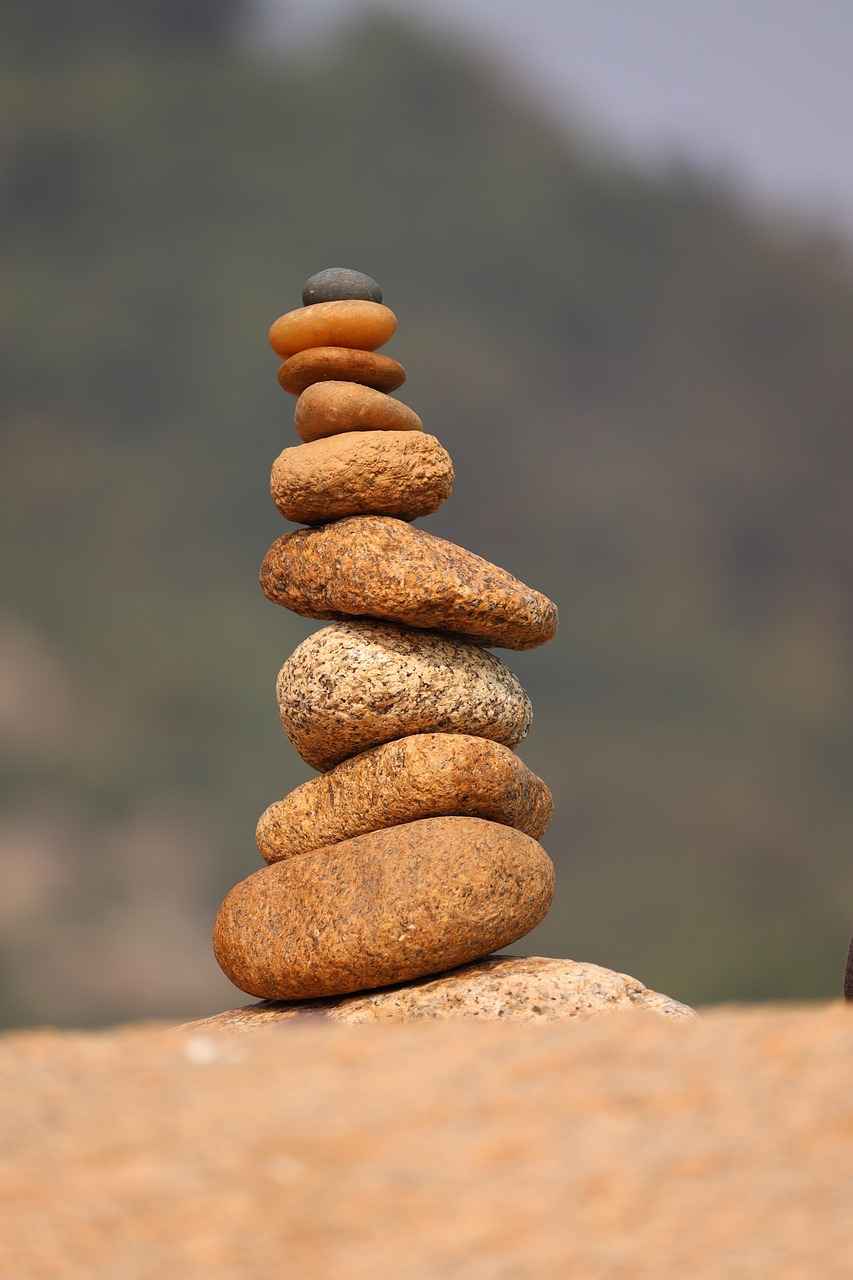 Earring Stacking 101: How to Mix & Match Like a Pro 1 What is Earring Stacking?