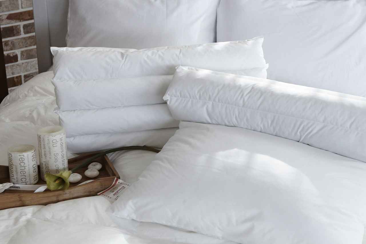 Elegant Bed Dressing Design Ideas for a Luxurious Look 3 Layering Techniques for a Luxurious Look