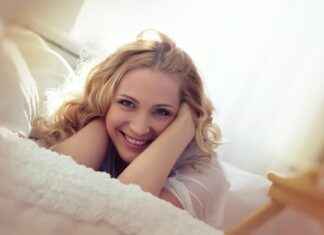 Elegant & Durable New Wooden Bed Design Inspirations Elegant & Durable New Wooden Bed Design Inspirations