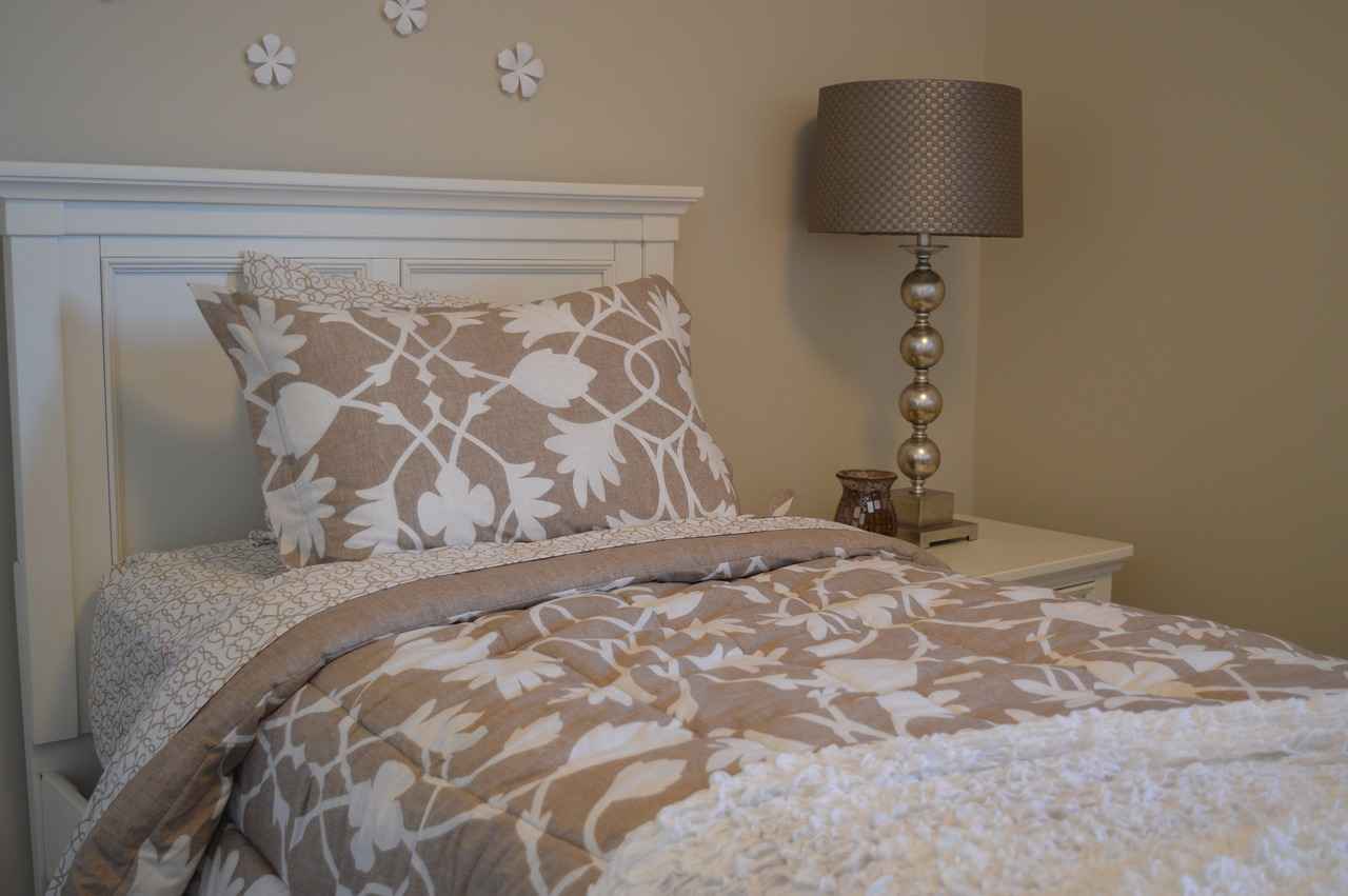 Elegant & Modern Sunmica Bed Design Photo Inspirations 7 Inspiration: Stunning Sunmica Bed Designs