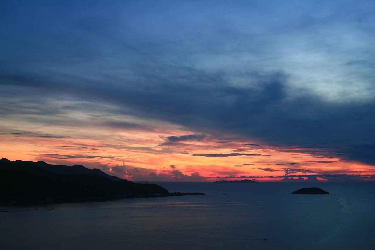 Emilia Clarke Nude Leaks: Real or AI-Generated? 8 What Future Trends Might Emerge in Celebrity Privacy?